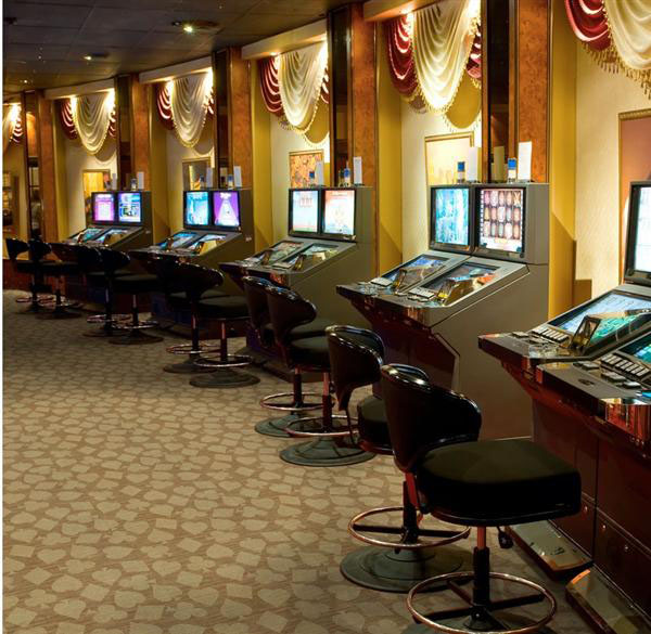 Atlantic City - Burgundy