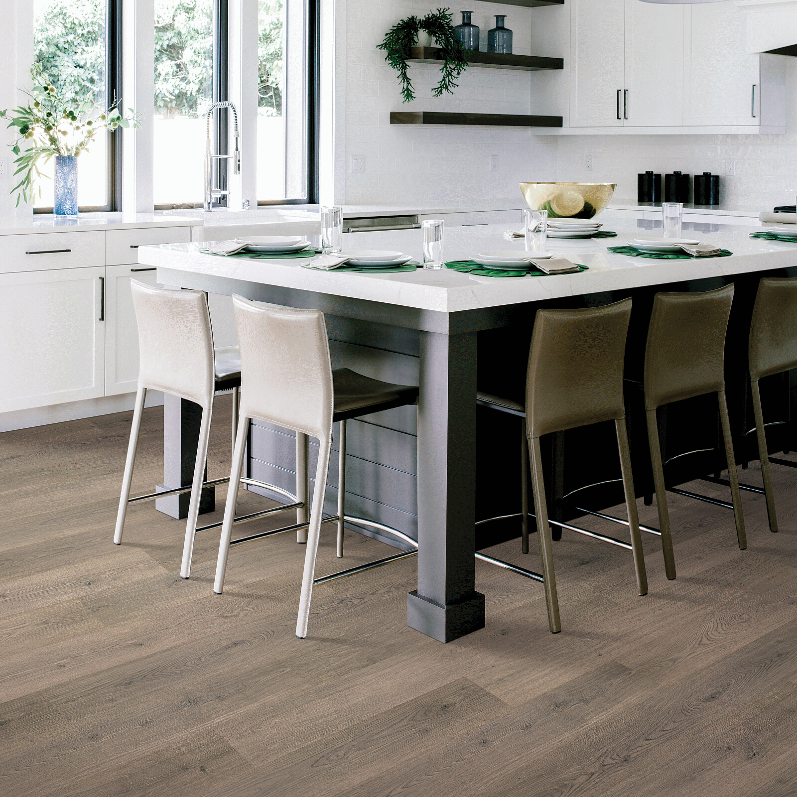Hampton Villa - Cloudy Oak