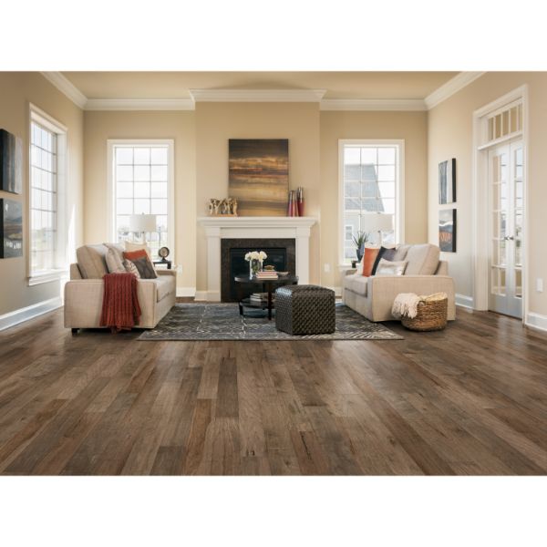 American Scrape Low Gloss - Hickory - Great Outdoors