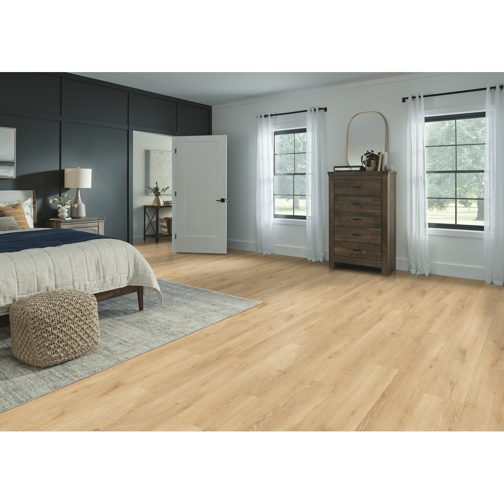 Airy Lightness 8.03"